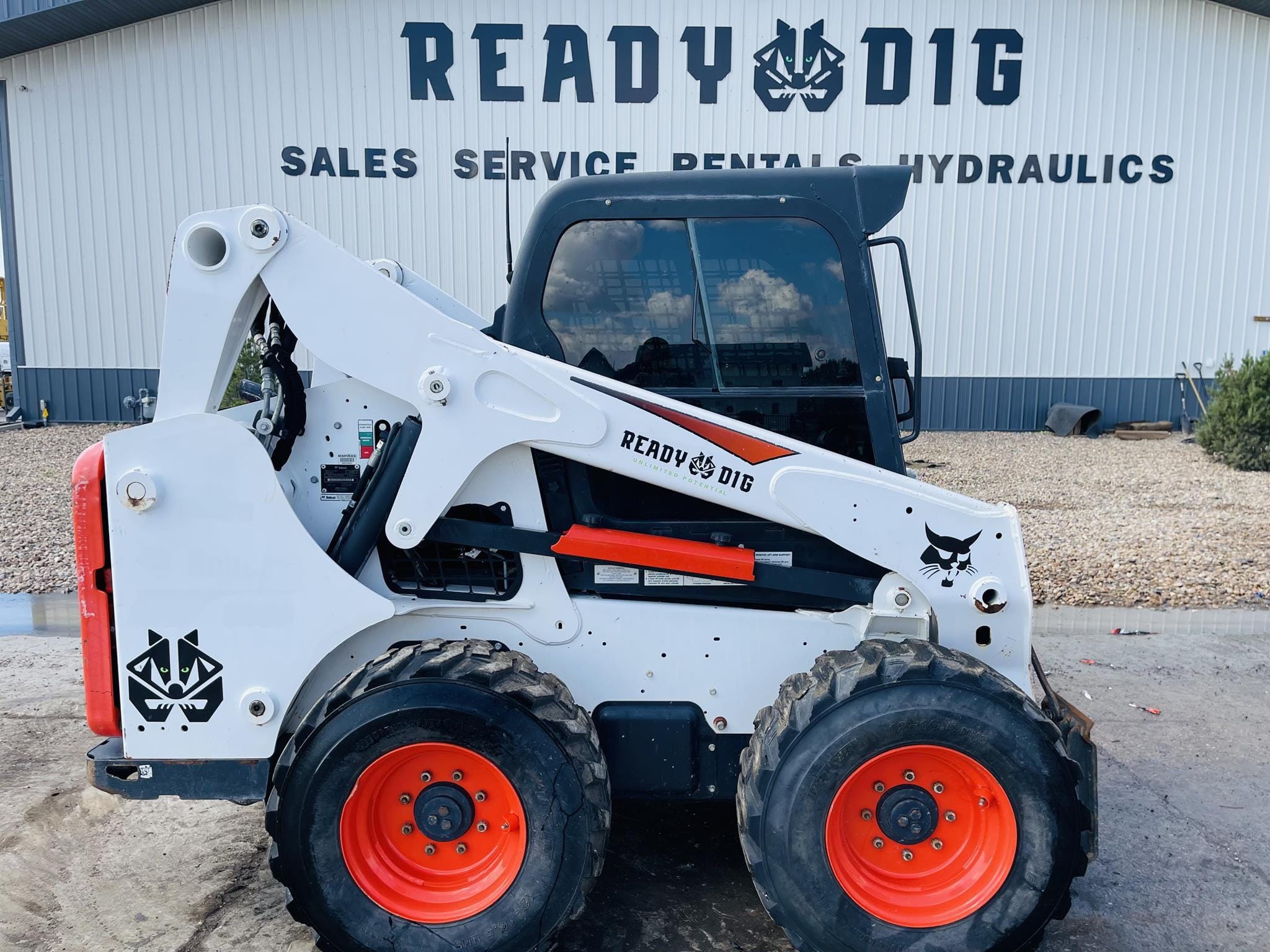 2018 Bobcat S650 Equipment Image0