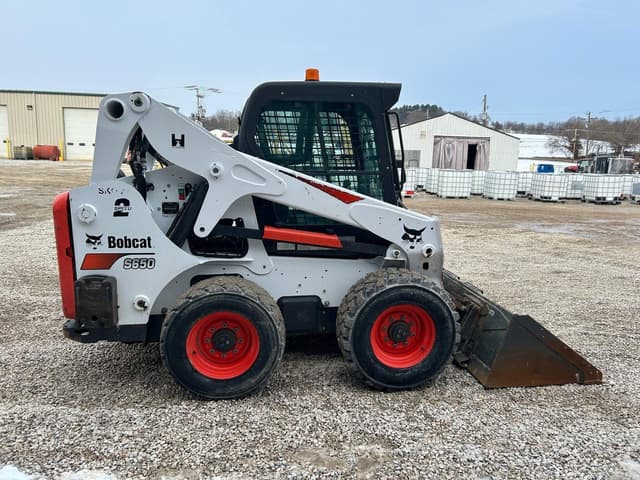 Image of Bobcat S650 equipment image 4