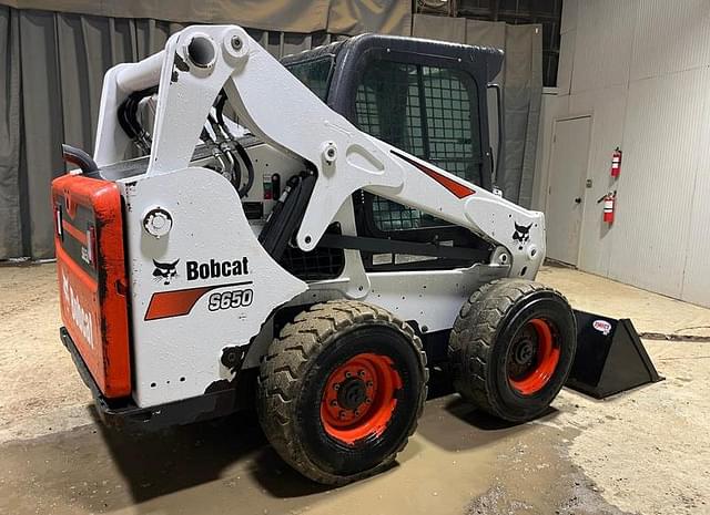 Image of Bobcat S650 equipment image 4