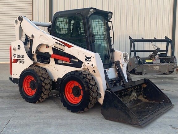 Main image Bobcat S740