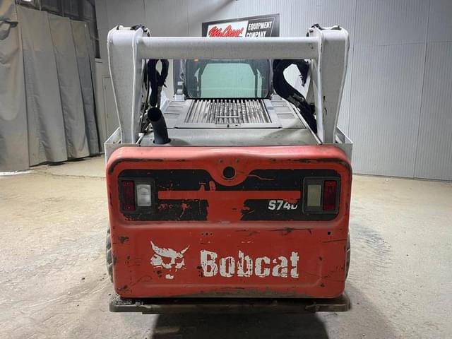 Image of Bobcat S740 equipment image 3