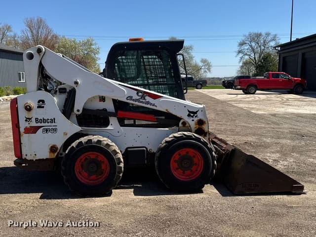 Image of Bobcat S740 equipment image 3