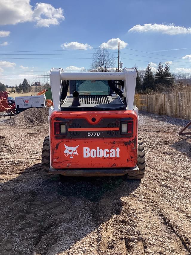 Image of Bobcat S770 equipment image 2