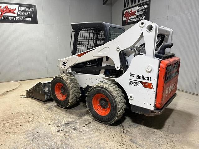 Image of Bobcat S770 equipment image 2