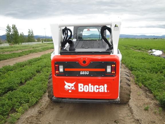 Image of Bobcat S850 equipment image 2