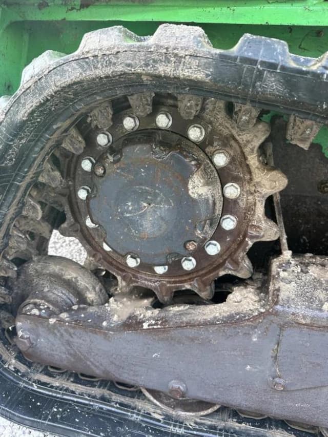 Image of Bobcat T450 equipment image 4