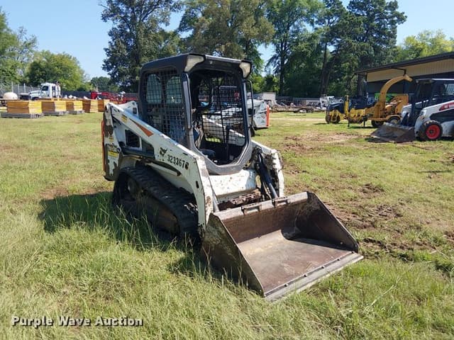Image of Bobcat T450 equipment image 2