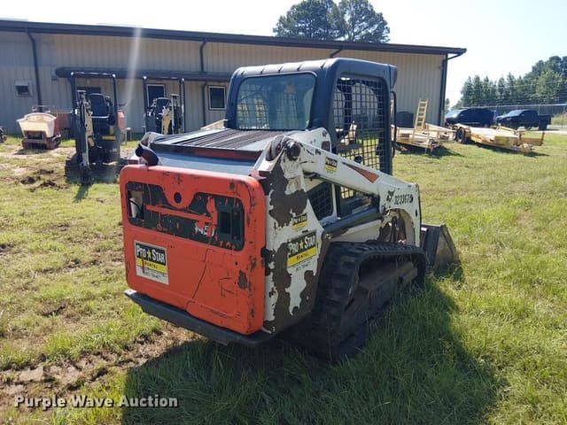 Image of Bobcat T450 equipment image 4