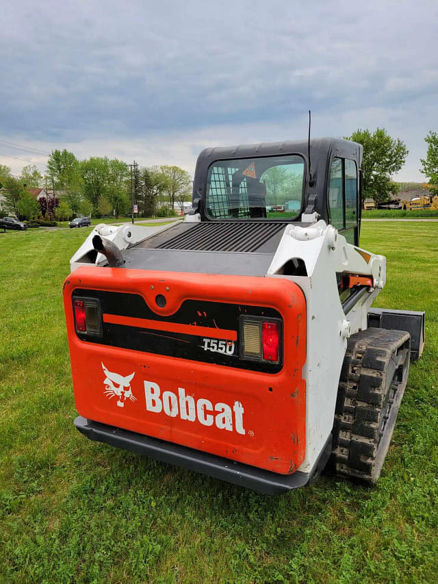 Image of Bobcat T550 equipment image 1