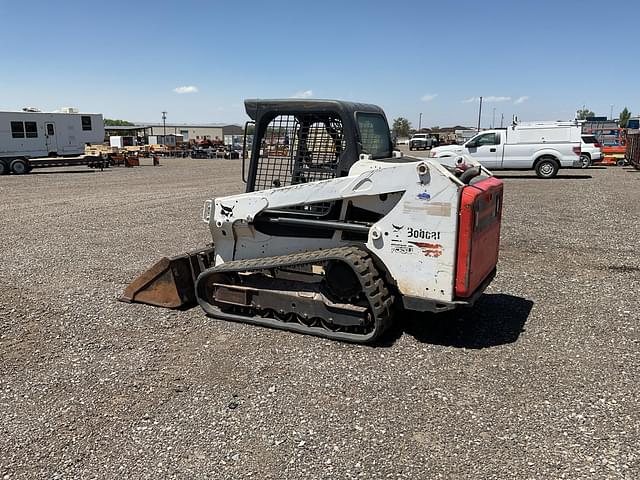Image of Bobcat T550 equipment image 3