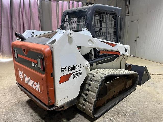 Image of Bobcat T550 equipment image 4