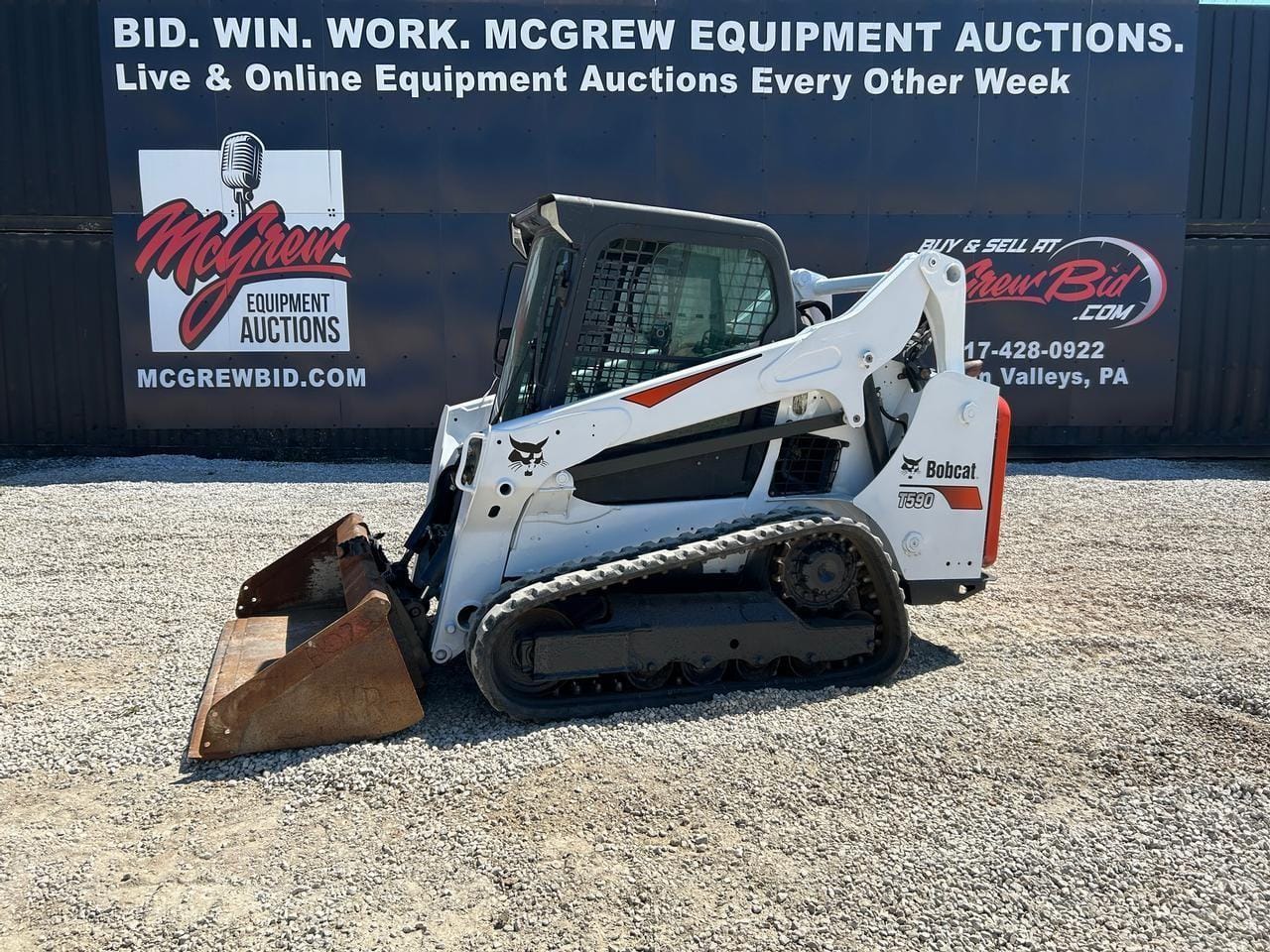2018 Bobcat T590 Equipment Image0
