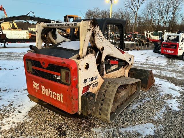 Image of Bobcat T595 equipment image 4