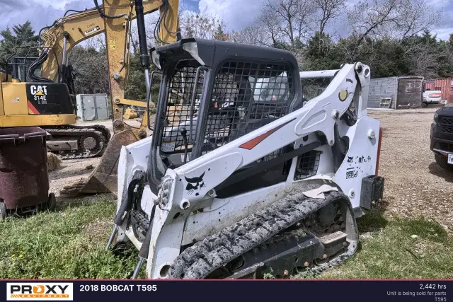 Image of Bobcat T595 equipment image 3