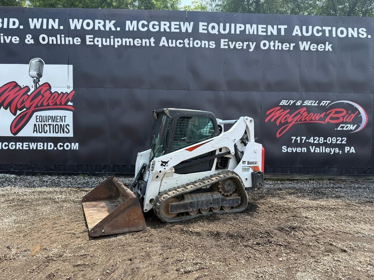2018 Bobcat T595 Equipment Image0