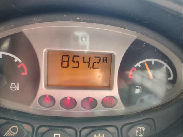 Image of Bobcat T595 equipment image 4