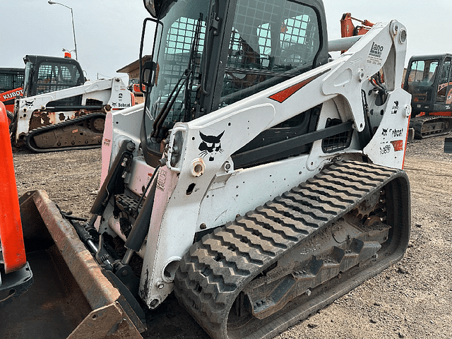 Image of Bobcat T650 equipment image 4