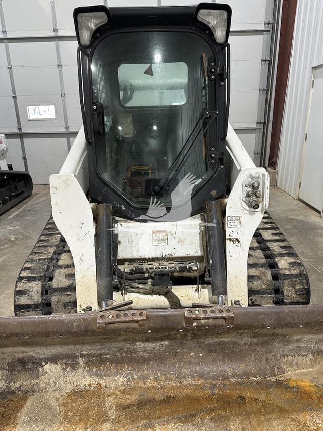 Image of Bobcat T650 equipment image 3