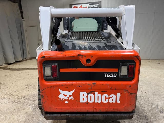 Image of Bobcat T650 equipment image 3