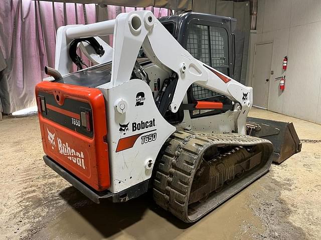 Image of Bobcat T650 equipment image 4