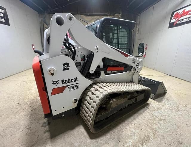 Image of Bobcat T650 equipment image 4