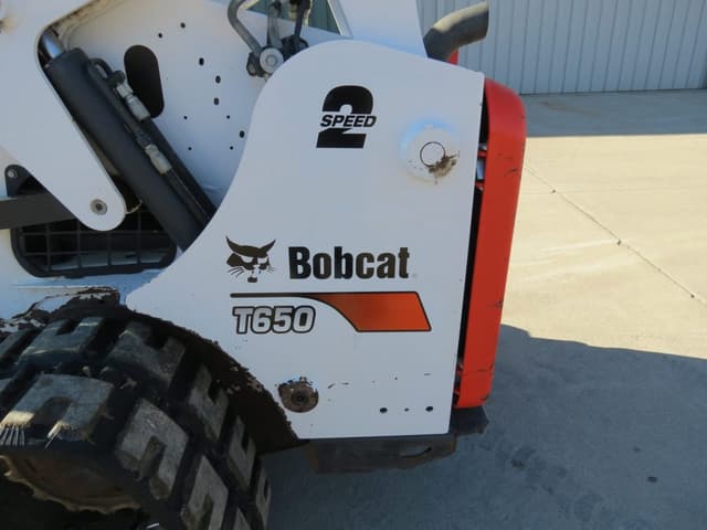 Image of Bobcat T650 equipment image 3