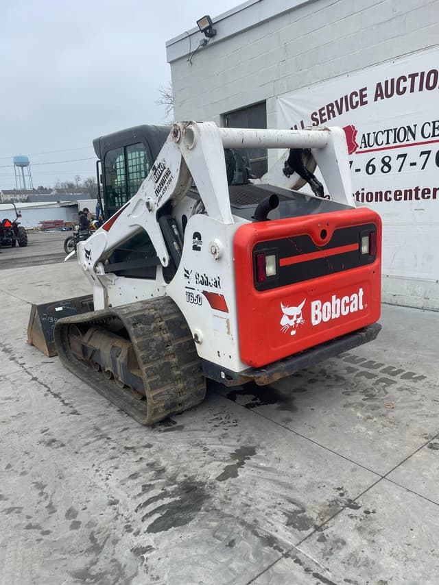 Image of Bobcat T650 equipment image 3