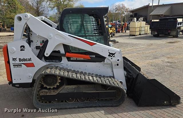 Image of Bobcat T650 equipment image 3