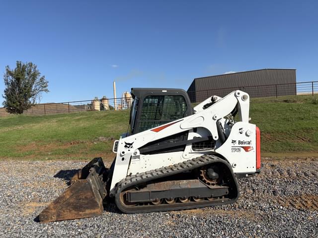 Image of Bobcat T740 equipment image 2