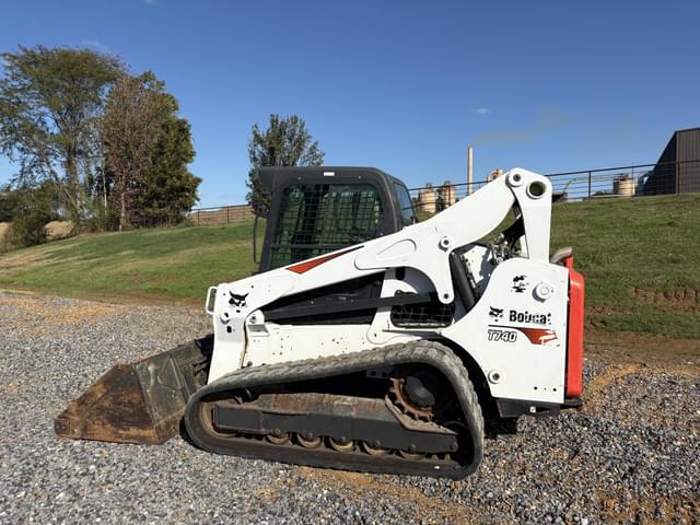 Image of Bobcat T740 equipment image 4
