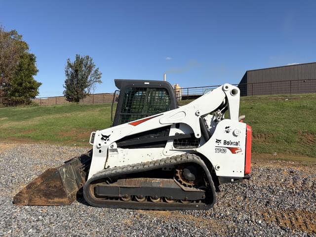 Image of Bobcat T740 equipment image 3