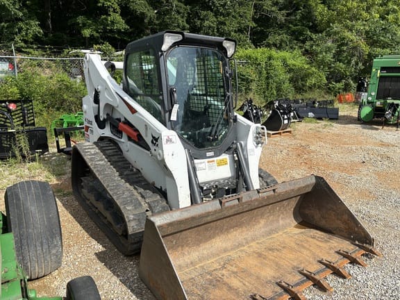 2018 Bobcat T740 Equipment Image0