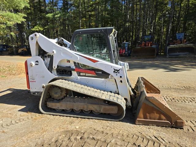 Image of Bobcat T740 equipment image 1