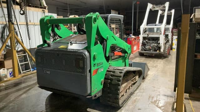 Image of Bobcat T740 equipment image 3