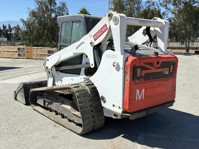 Image of Bobcat T740 equipment image 3