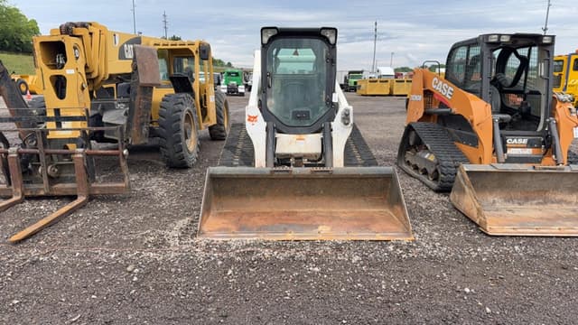 Image of Bobcat T740 equipment image 1