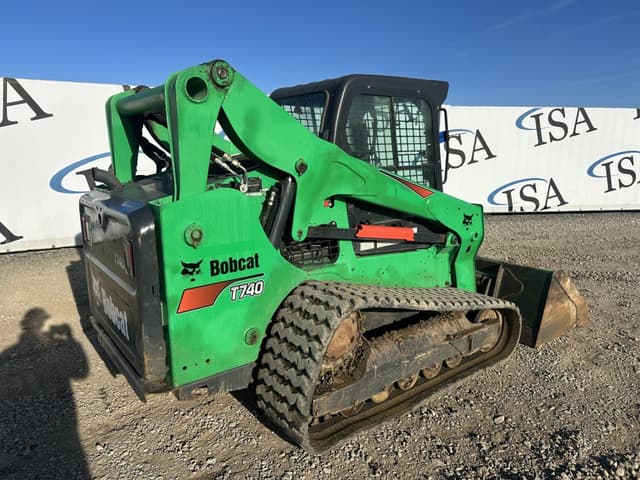 Image of Bobcat T740 equipment image 4