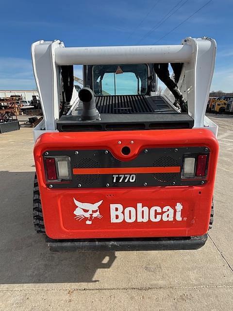 Image of Bobcat T770 equipment image 1