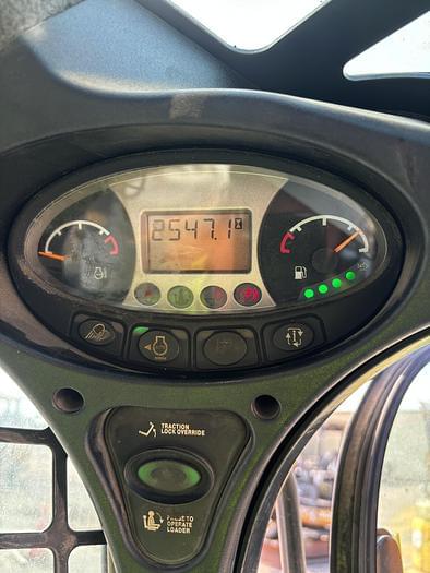 Image of Bobcat T770 equipment image 4