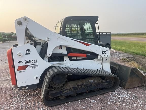 Image of Bobcat T770 equipment image 1