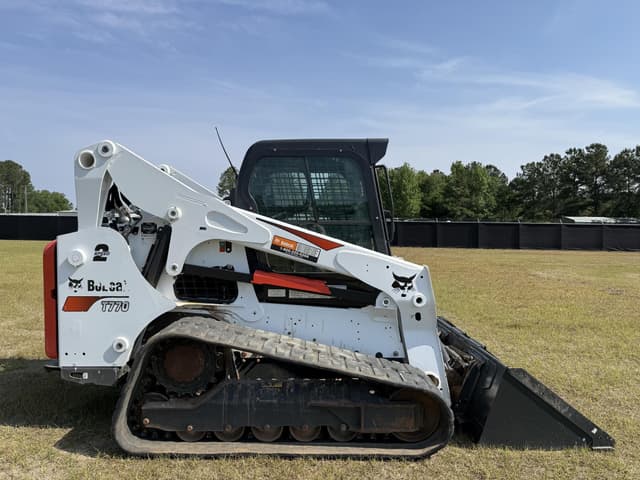 Image of Bobcat T770 equipment image 3