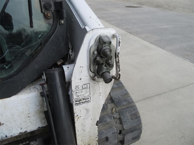 Image of Bobcat T770 equipment image 2