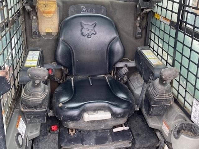 Image of Bobcat T770 equipment image 3