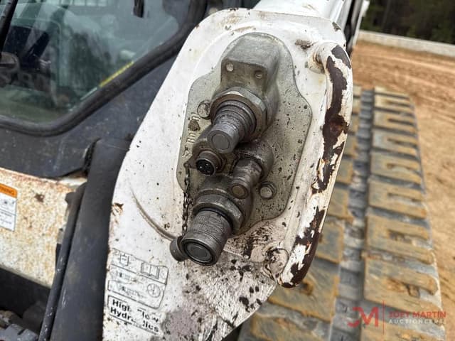 Image of Bobcat T770 equipment image 4