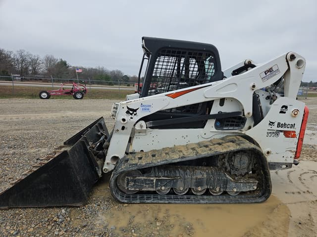 Image of Bobcat T770 equipment image 2