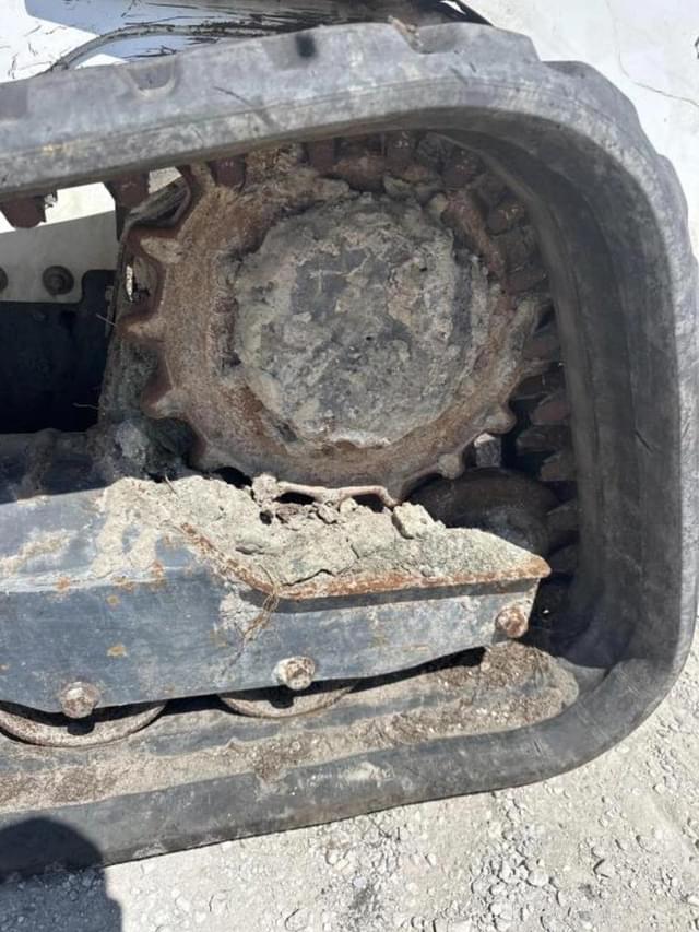 Image of Bobcat T770 equipment image 2