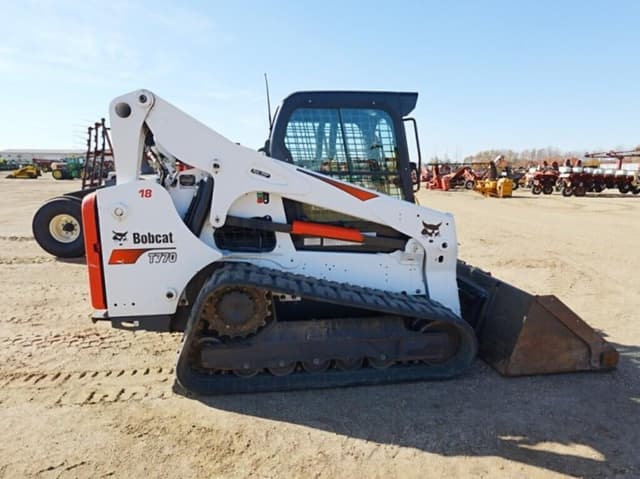 Image of Bobcat T770 equipment image 2