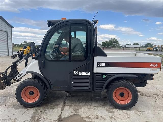 Image of Bobcat Toolcat 5600 equipment image 1