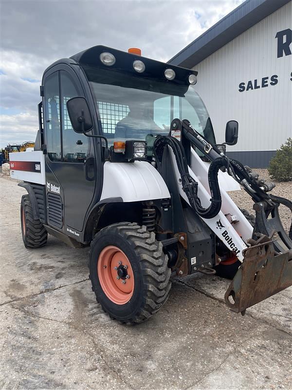 Image of Bobcat Toolcat 5600 equipment image 4