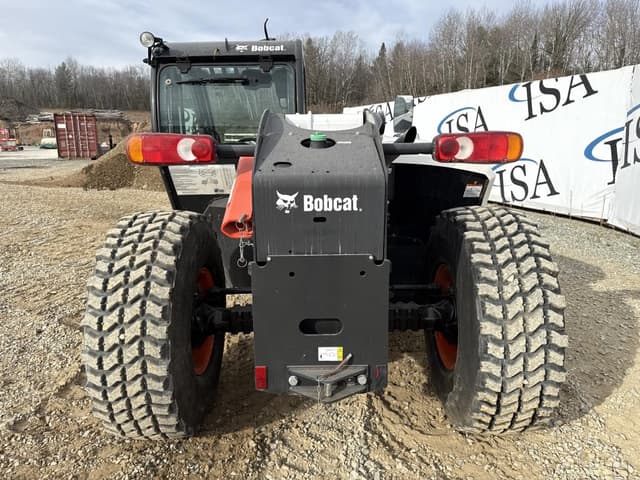 Image of Bobcat V519 equipment image 3